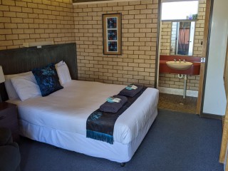 Motels For Sale - 1 large