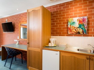 Motels For Sale - 1 large