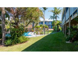 Motels For Sale - 1 large