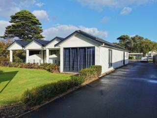 Motels For Sale - 1 large
