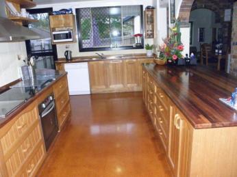 Motels For Sale - 1 large