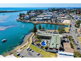 Motels For Sale - 1 large