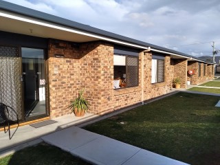 Bed and Breakfasts For Sale - 1 large