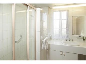 Motels For Sale - 1 large