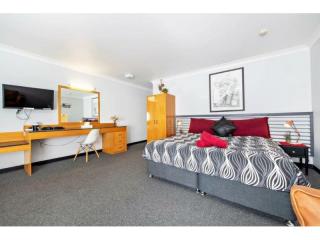 Motels For Sale - 1 large