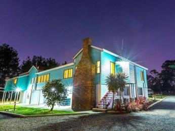 Motels For Sale - 1 large