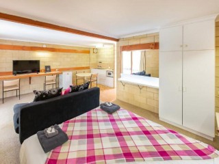 Motels For Sale - 1 large