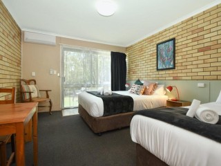 Motels For Sale - 1 large