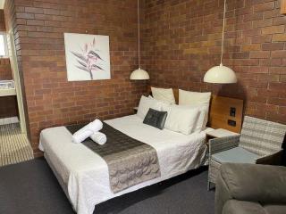 Motels For Sale - 1 large