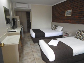 Motels For Sale - 1 large