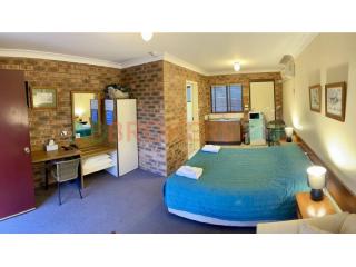 Motels For Sale - 1 large