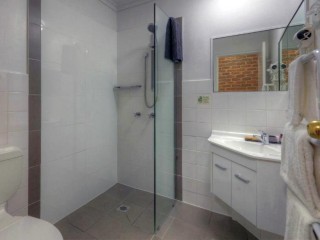 Motels For Sale - 1 large