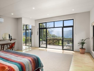 Bed and Breakfasts For Sale - 1 large