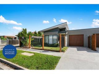Motels For Sale - 1 large