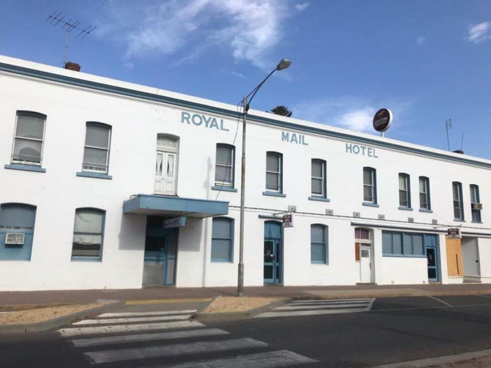 Hotel for sale Warracknabeal