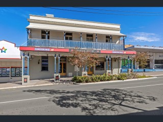 ICONIC HOTEL IN CENTRAL GYMPIE