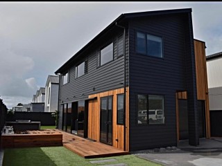 Bed and Breakfasts For Sale - 1 large