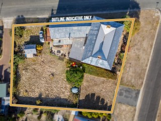 Bed and Breakfasts For Sale - 1 large