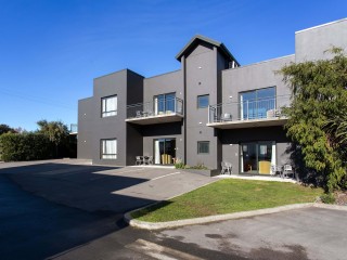 Motels For Sale - 1 large