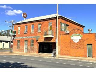 LEASEHOLD - Royal Mail Hotel, Mooroopna VIC - 1P0268