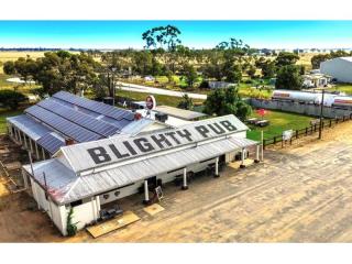 FREEHOLD - Blighty Hotel, NSW - 1P0436