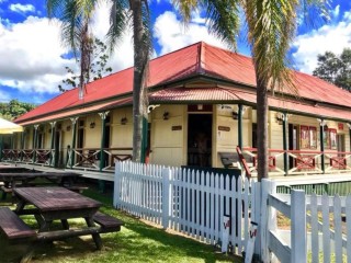 Historic Queensland Pub with Development Potential in Tiaro
