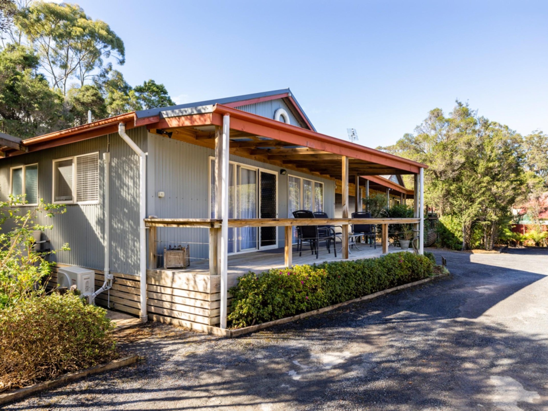 Motel for sale Strahan