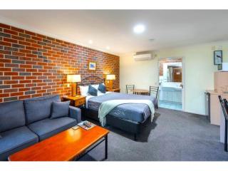 Motels For Sale - 1 large