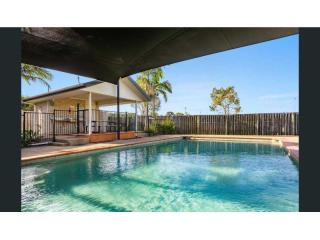 Spacious 3-Bedroom Managers Residence with Private Pool & Studio Retreat