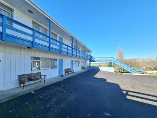 Motels For Sale - 1 large