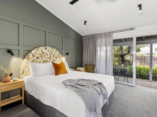 Motels For Sale - 1 large