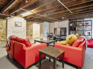 Bed and Breakfasts For Sale - 1 large