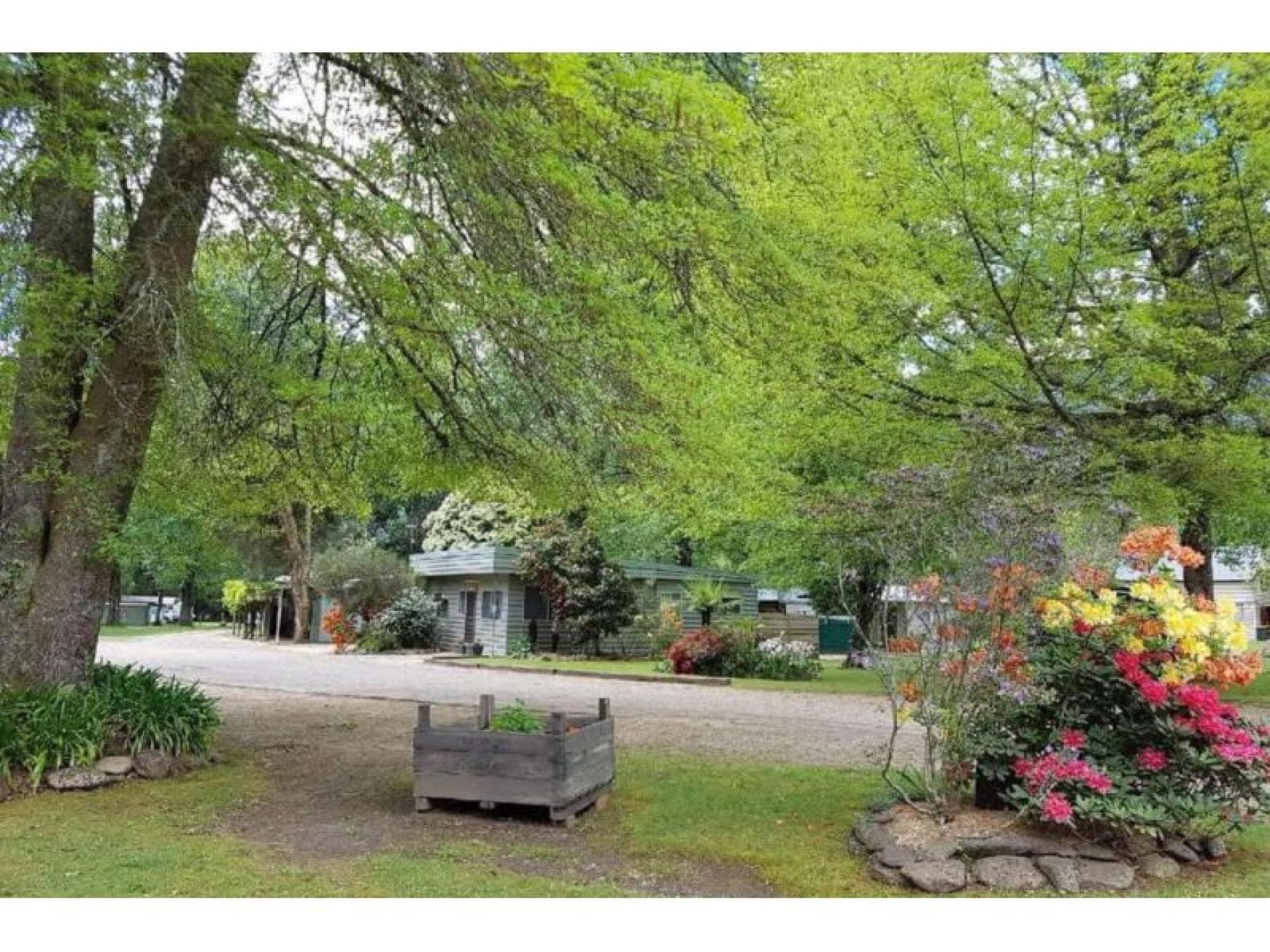 Caravan Park for sale  Harrietville