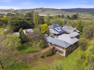 Bed and Breakfasts For Sale - 1 large