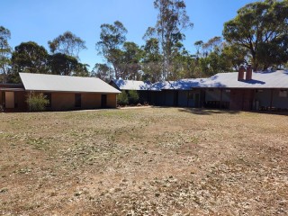 Motels For Sale - 1 large