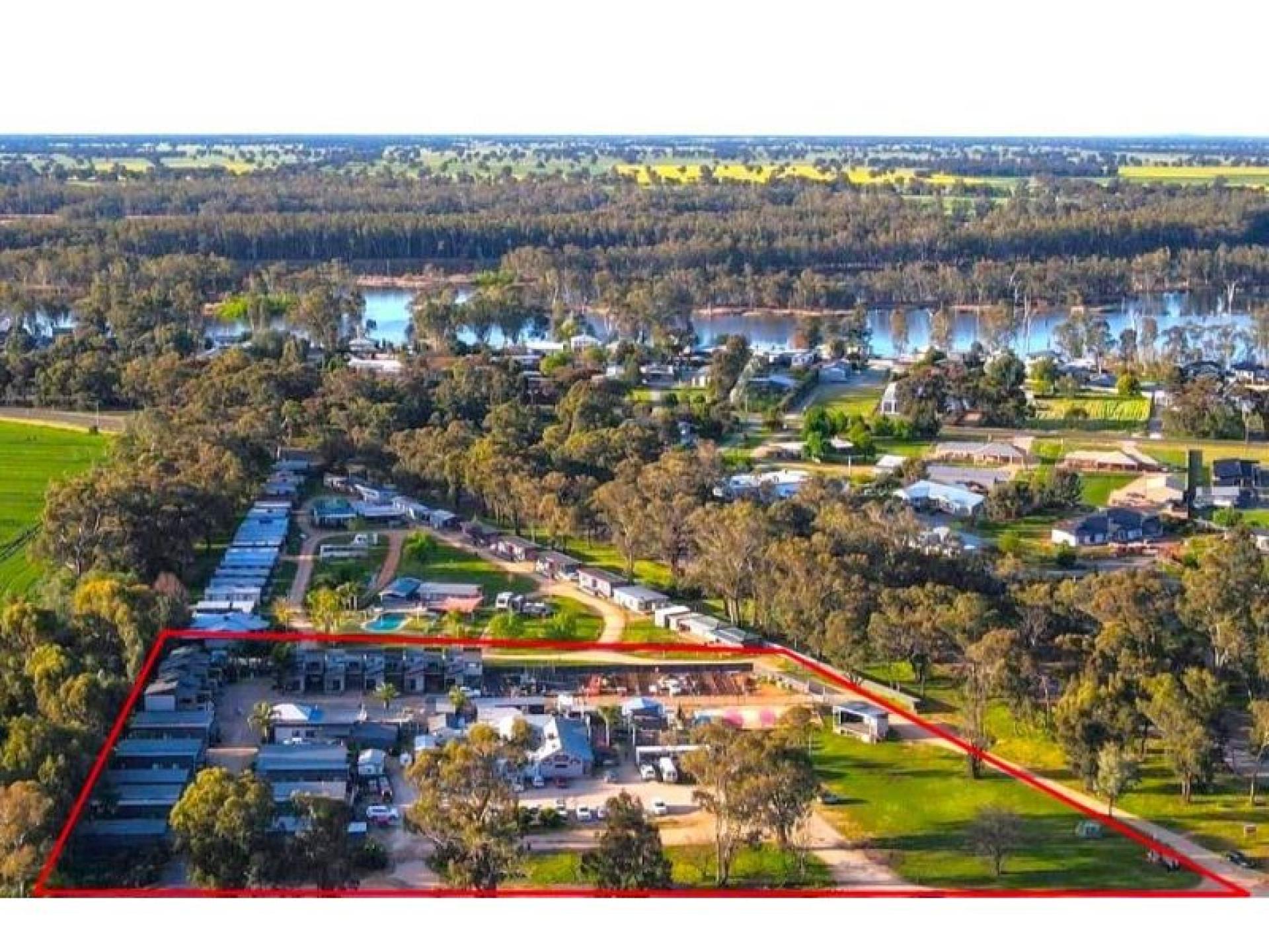 Bars/Nightclubs for sale  Bundalong