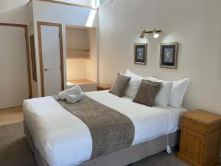 Motels For Sale - 1 large