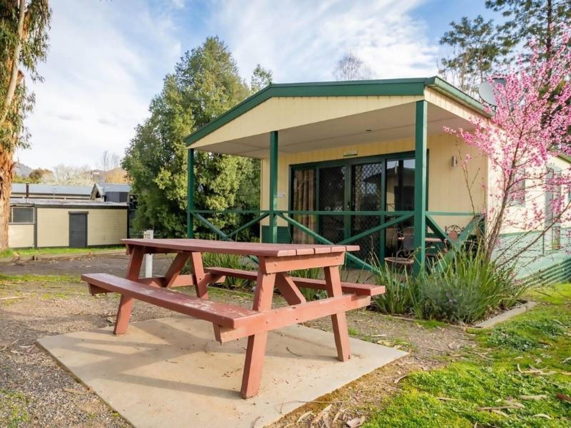 Caravan Park for sale Eildon