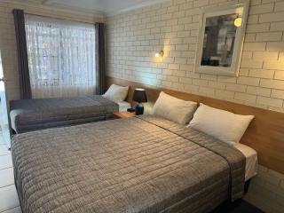 Motels For Sale - 1 large