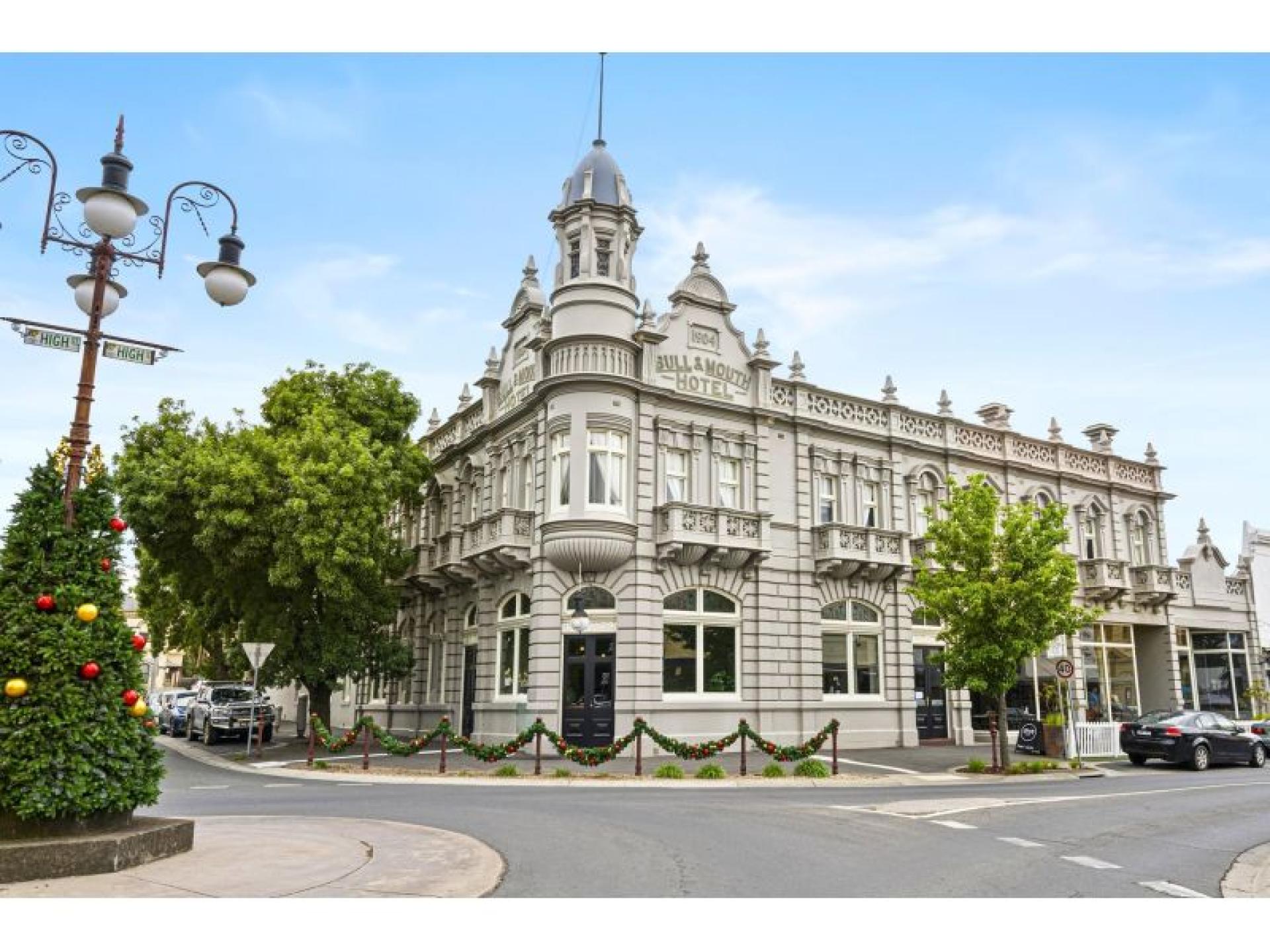Bars/Nightclubs for sale  Maryborough