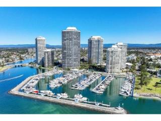 All Class in Runaway Bay - ID 8384