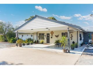Motels For Sale - 1 large