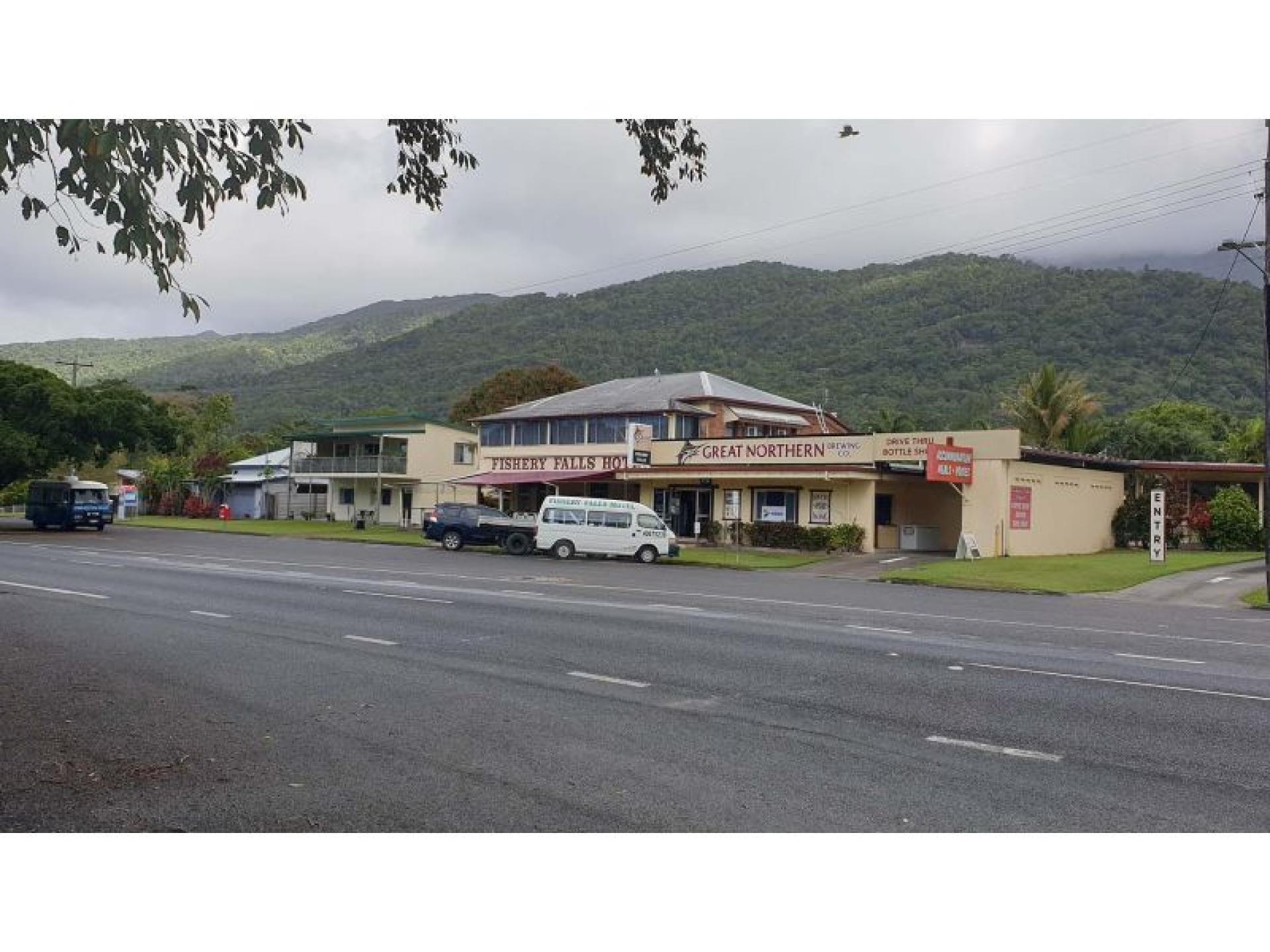 Hotel for sale  Fishery Falls