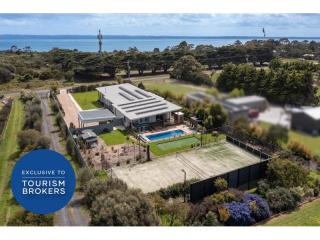 PURE LUXURY ON THE ISLAND - 2906MF