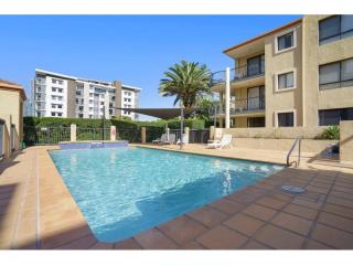 Lifestyle Caretaking in Central Southport - $75k Salary, No Onsite Requirement | Resort Brokers ID : MRC009207