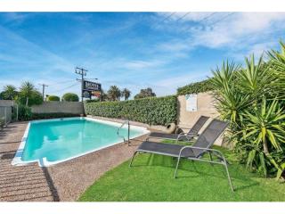 Motels For Sale - 1 large
