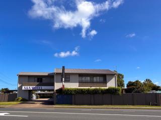 Whitsunday Gateway Motel: 14 rooms, $343k avg profit, growth upside | Resort Brokers ID : FH009225