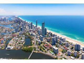 Boutique Absolute Beachfront Performer with $470k Net Profit
