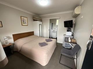 Motels For Sale - 1 large