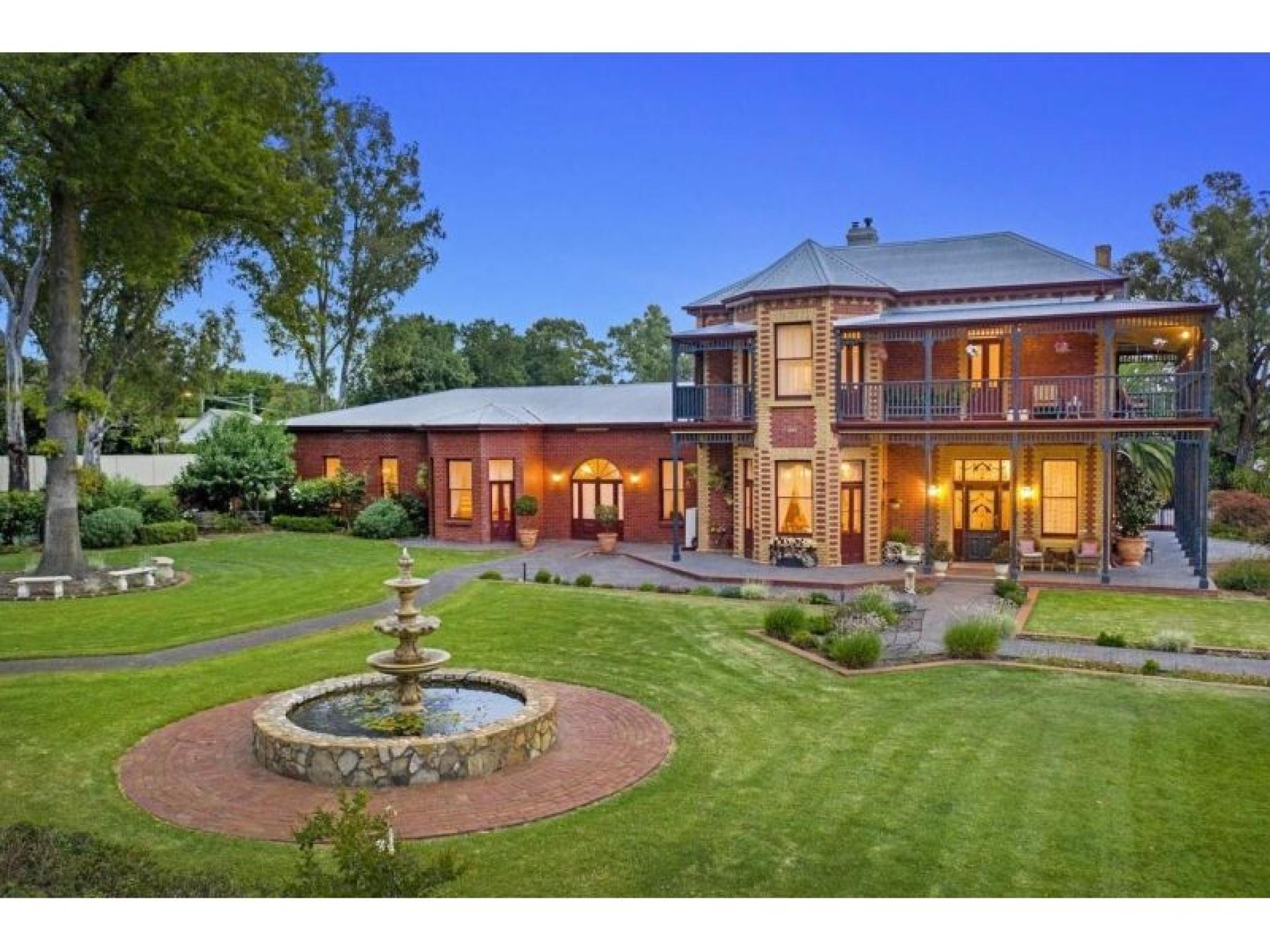 Guest House/B&B for sale  Yea